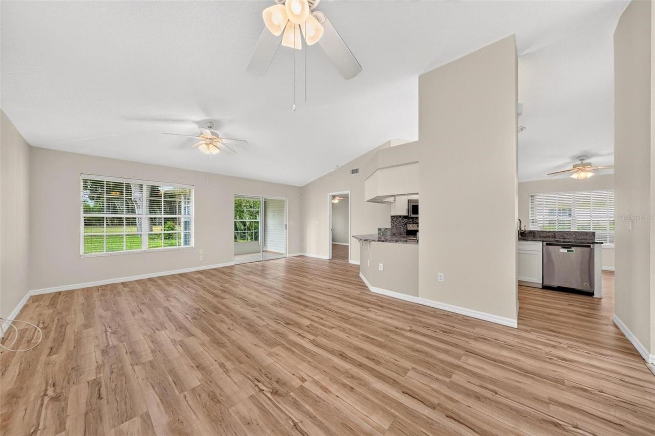 615 Juniper Way , Tavares, FL 32778 Photo