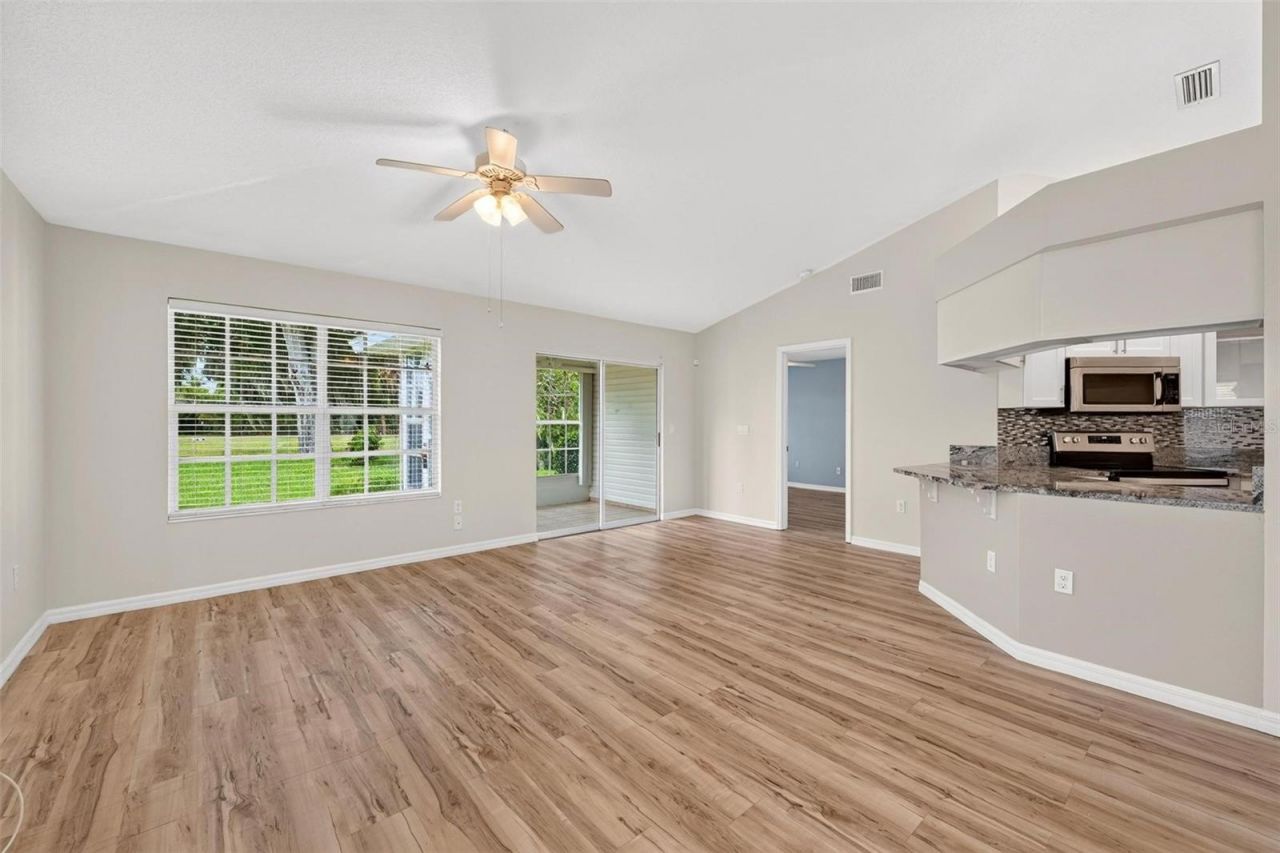 615 Juniper Way , Tavares, FL 32778 Photo
