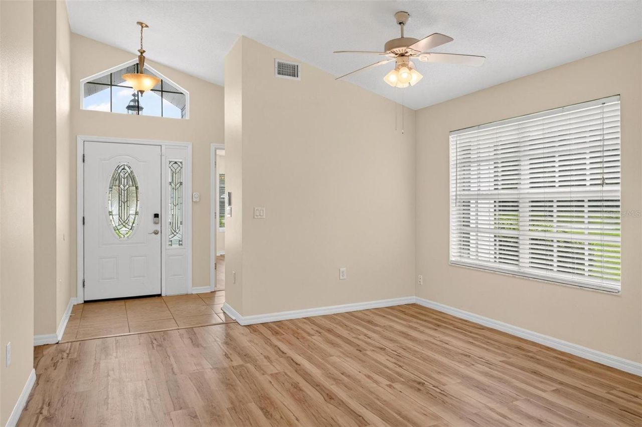 615 Juniper Way , Tavares, FL 32778 Photo