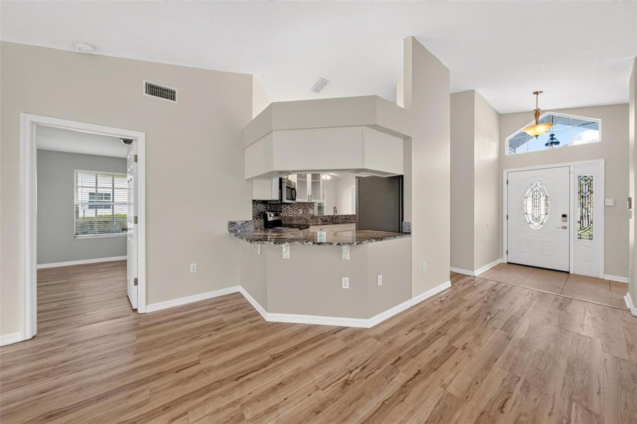 615 Juniper Way , Tavares, FL 32778 Photo