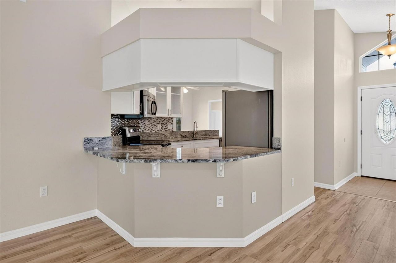 615 Juniper Way , Tavares, FL 32778 Photo
