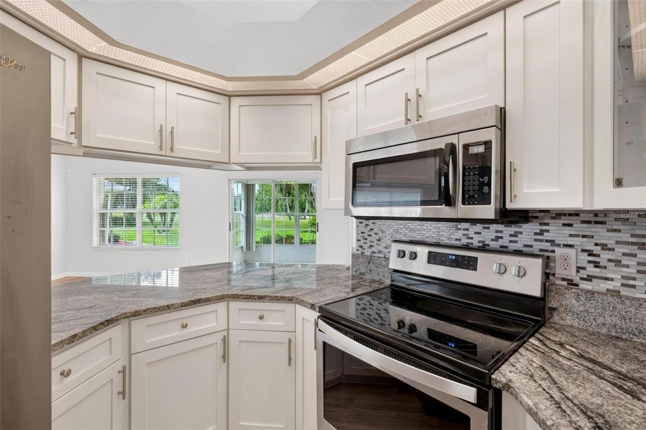 615 Juniper Way , Tavares, FL 32778 Photo