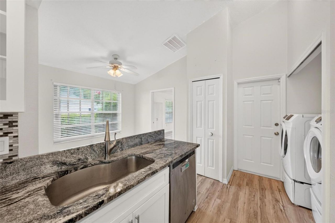 615 Juniper Way , Tavares, FL 32778 Photo