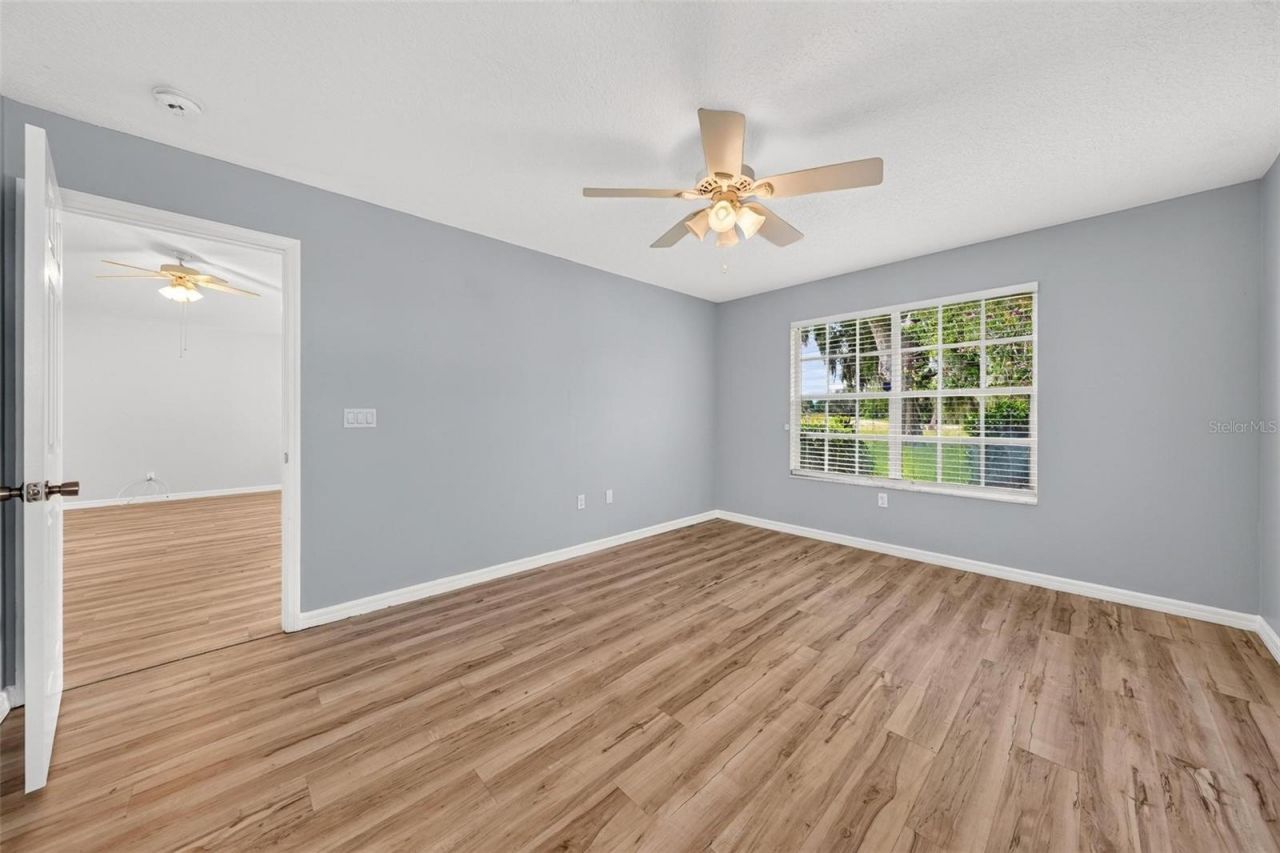 615 Juniper Way , Tavares, FL 32778 Photo