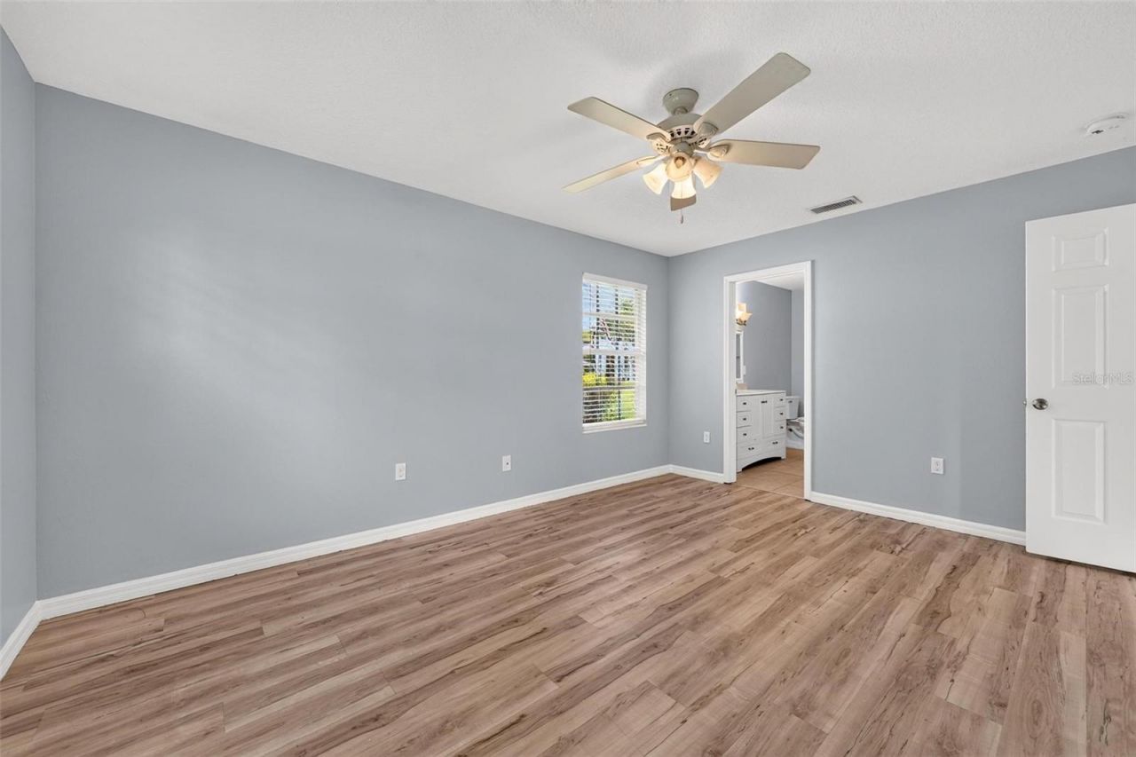615 Juniper Way , Tavares, FL 32778 Photo