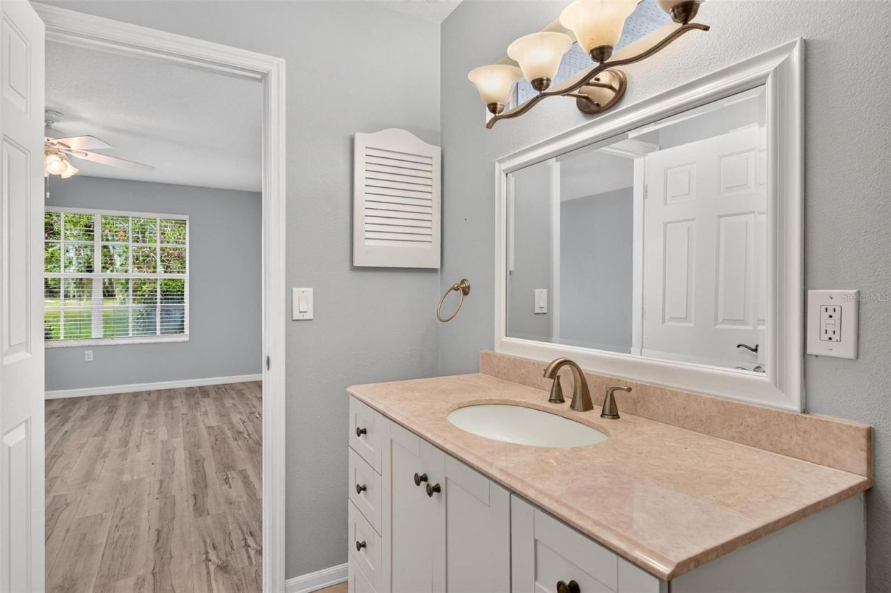 615 Juniper Way , Tavares, FL 32778 Photo