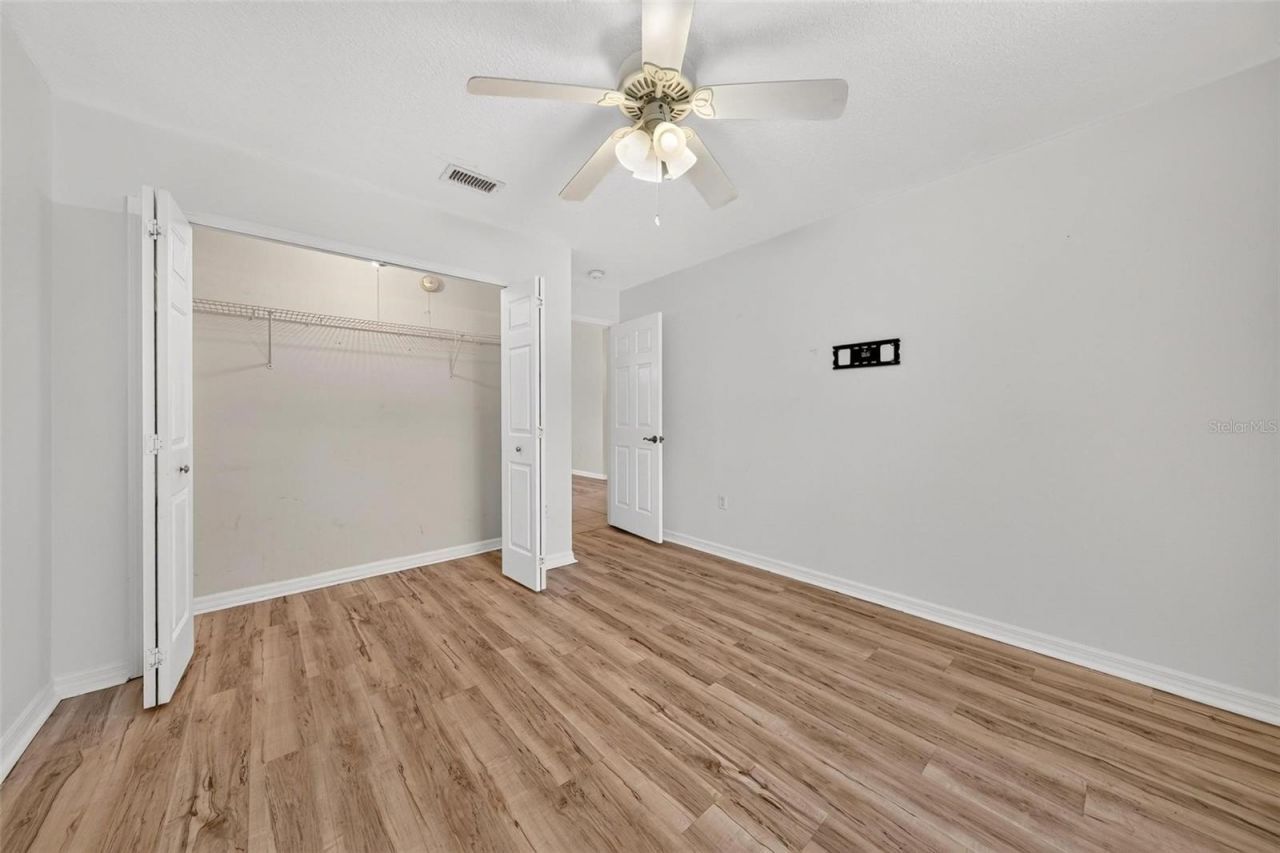 615 Juniper Way , Tavares, FL 32778 Photo