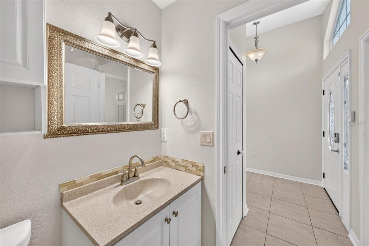 615 Juniper Way , Tavares, FL 32778 Photo