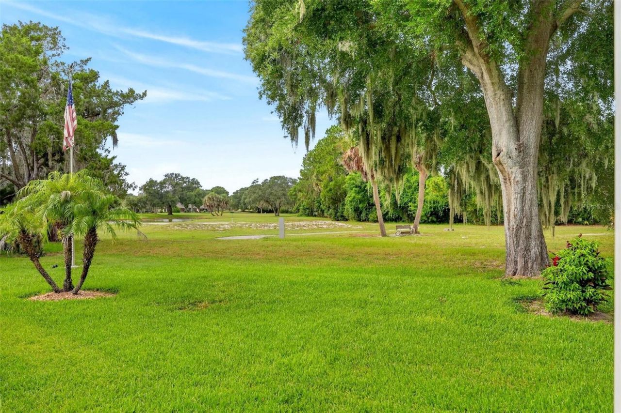615 Juniper Way , Tavares, FL 32778 Photo