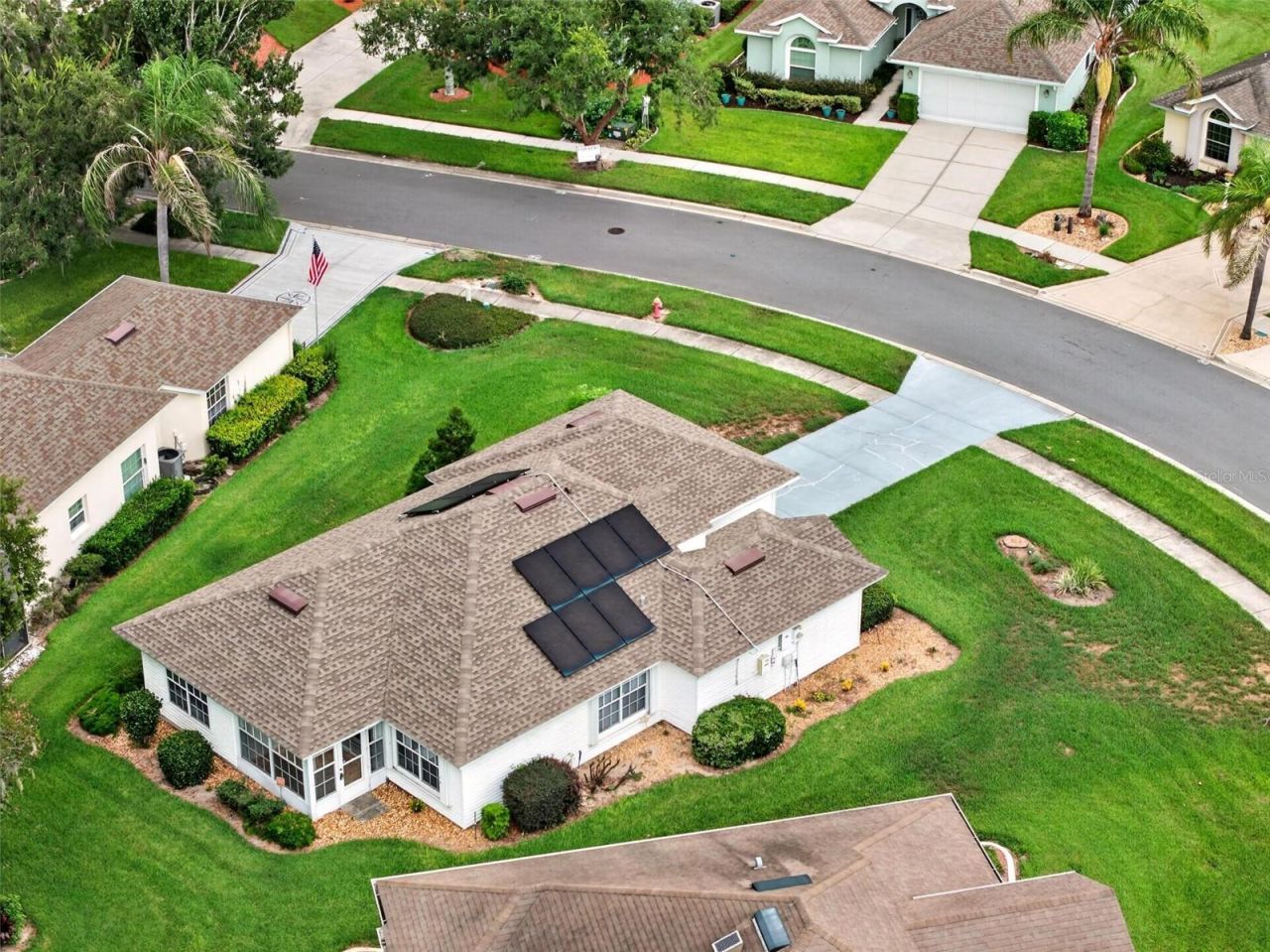 615 Juniper Way , Tavares, FL 32778 Photo