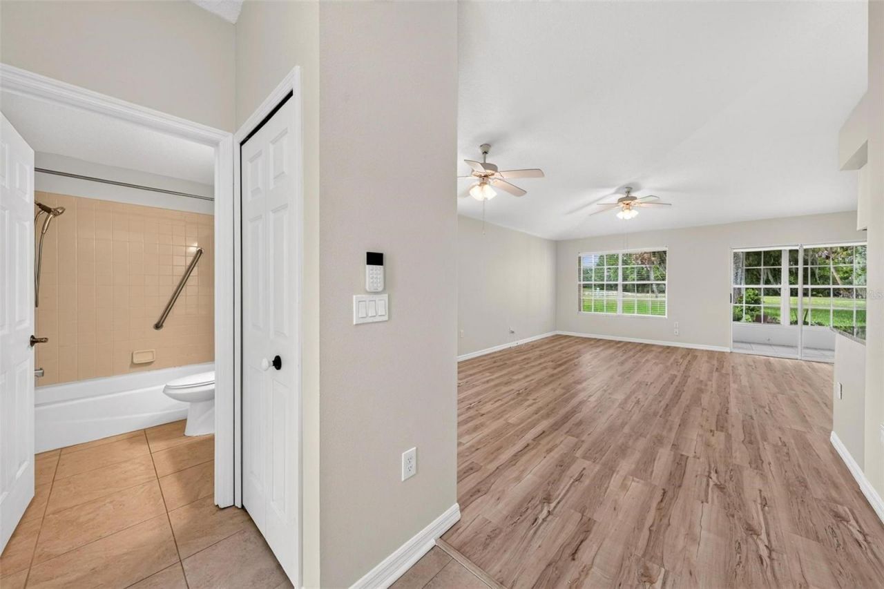 615 Juniper Way , Tavares, FL 32778 Photo