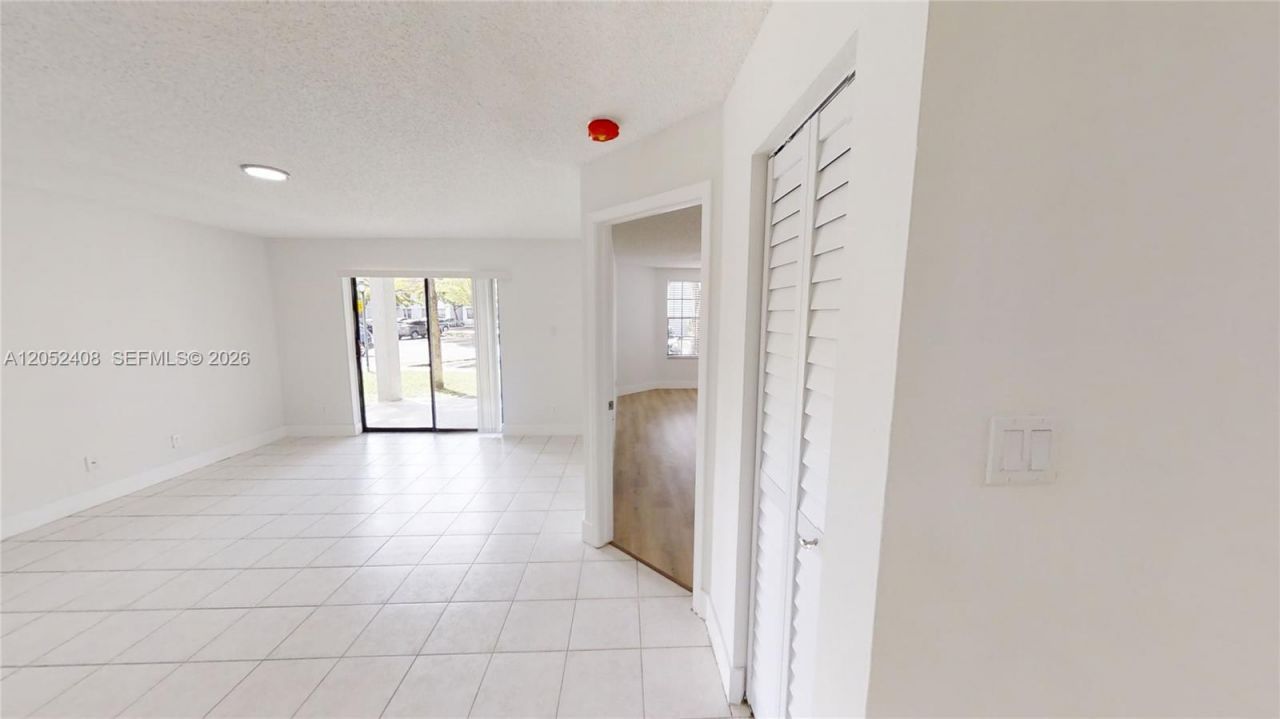 11255 W Atlantic Blvd , Unit 106, Coral Springs, FL 33071 Photo