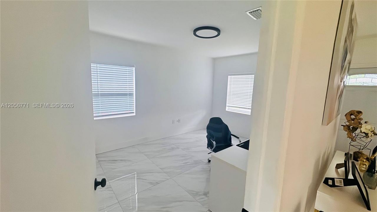 6212 SW 24th St, Miami, FL 33155 Photo