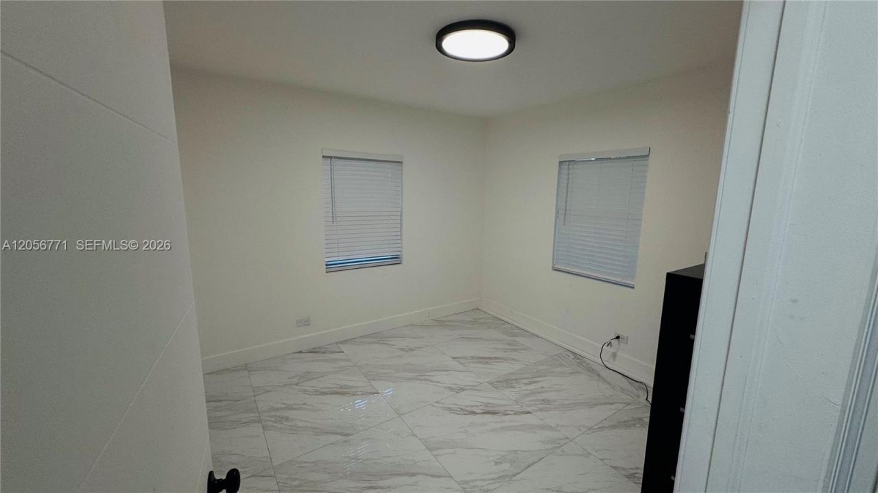 6212 SW 24th St, Miami, FL 33155 Photo