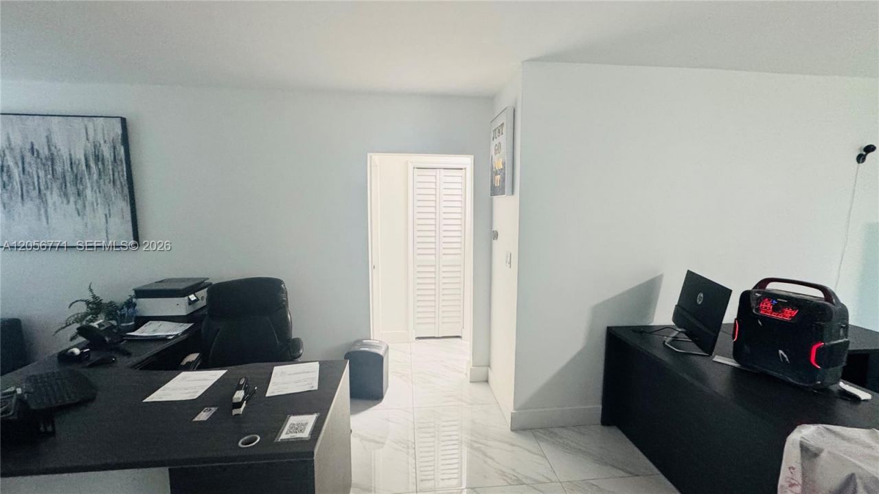 6212 SW 24th St, Miami, FL 33155 Photo