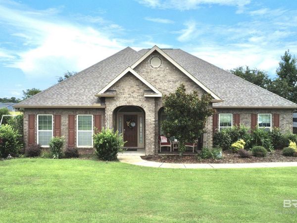 697 Parish Lakes Drive, Foley, AL 36535