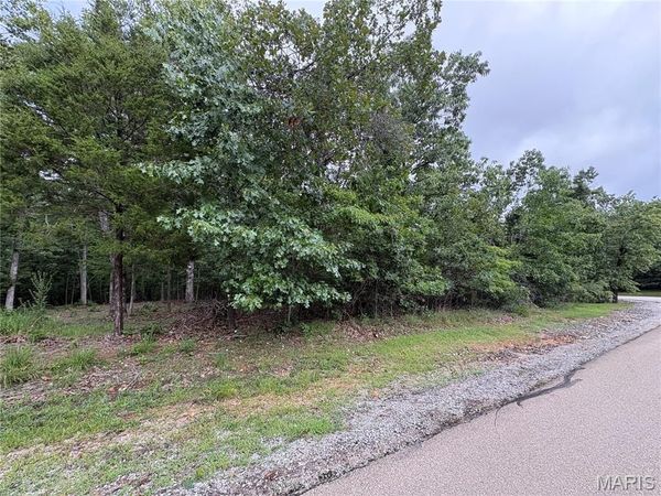 5029 Port Perry Drive , Perryville, MO 63775