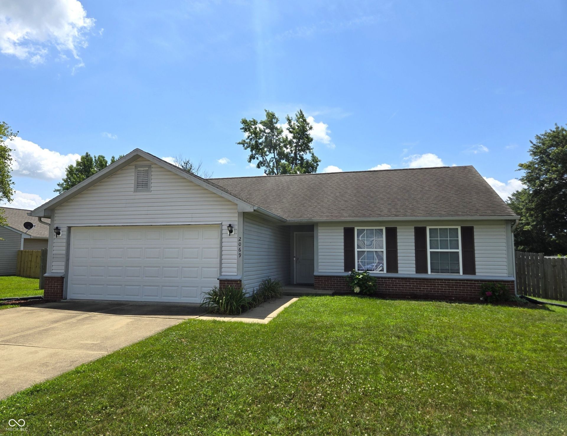 2069 Creekside Drive, Seymour, IN 47274 Main Photo