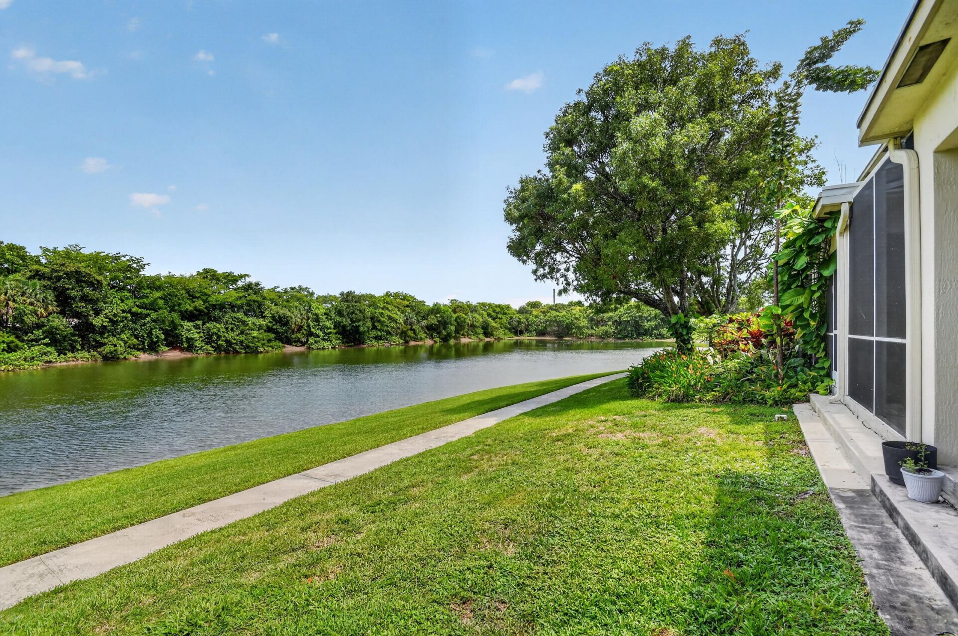 308 Spruce Street, Boynton Beach, FL 33426 Photo