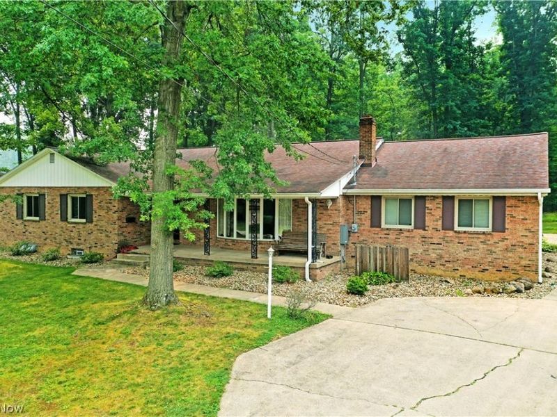 750 Blueberry Hill Drive, Canfield, OH 44406 Photo 2