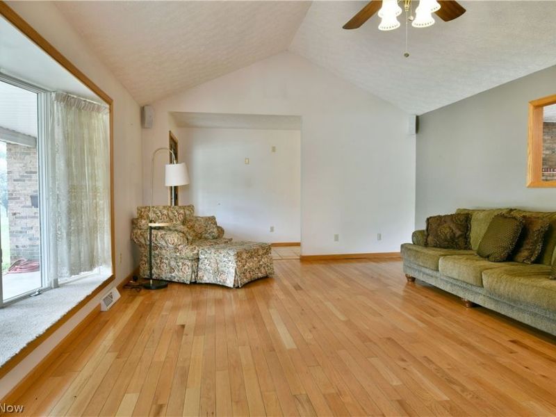 750 Blueberry Hill Drive, Canfield, OH 44406 Photo 9