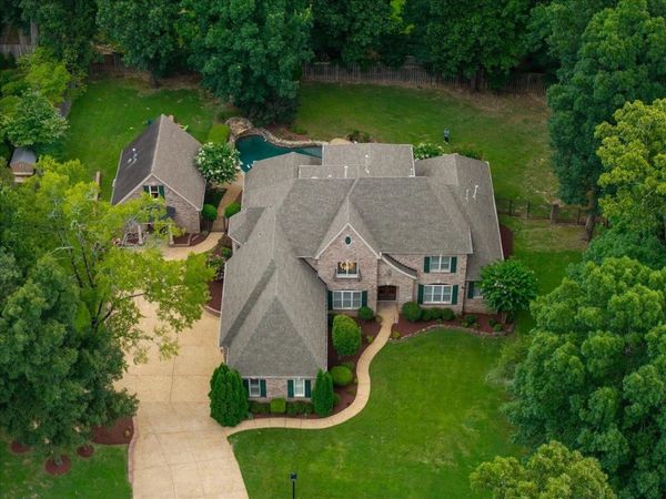 7800 CHAPEL RIDGE DR, Memphis, TN 38016