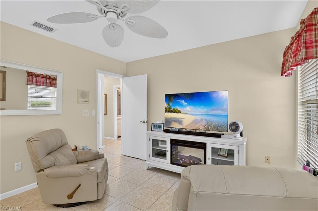 4025 SE 19th Pl , Unit 209, Cape Coral, FL 33904 Photo