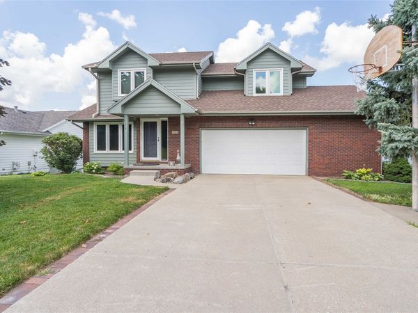 5213 Wakonda Drive , Norwalk, IA 50211