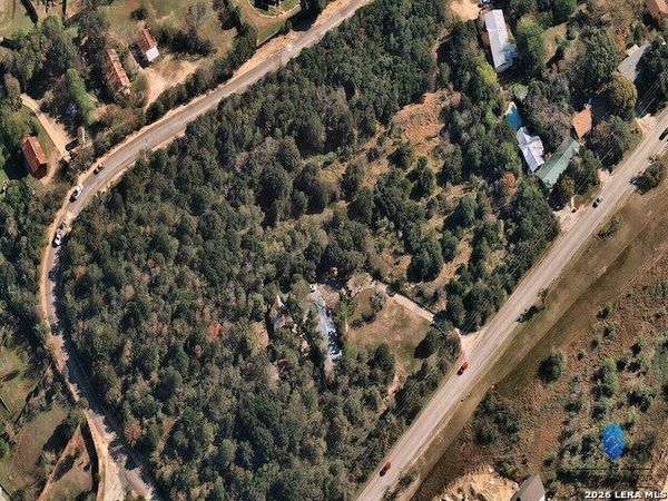 932 Toepperwein Rd, Converse, TX 78109