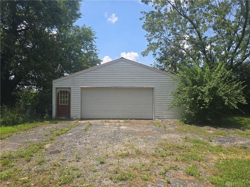 8008 Salem Road, Lewisburg, OH 45338 Photo 3