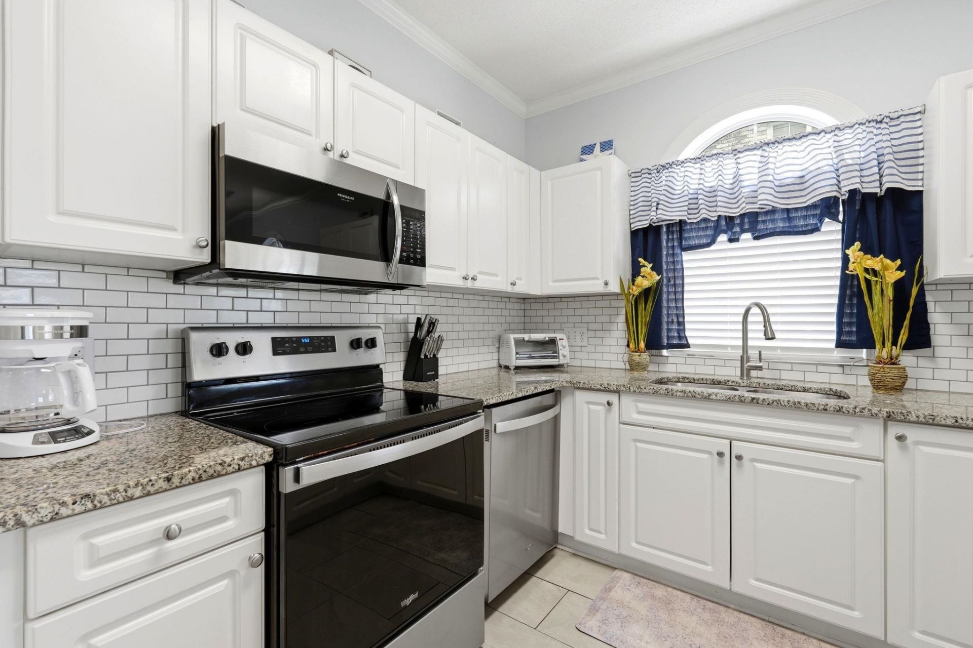 4705 Wild Iris Dr. Photo 12
