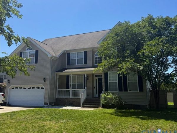8198 Ruddock Place , Hayes, VA 23072