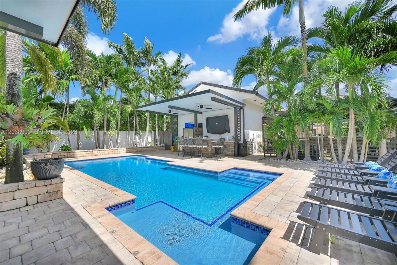 13800 SW 38th St , Miami, FL 33175 Photo