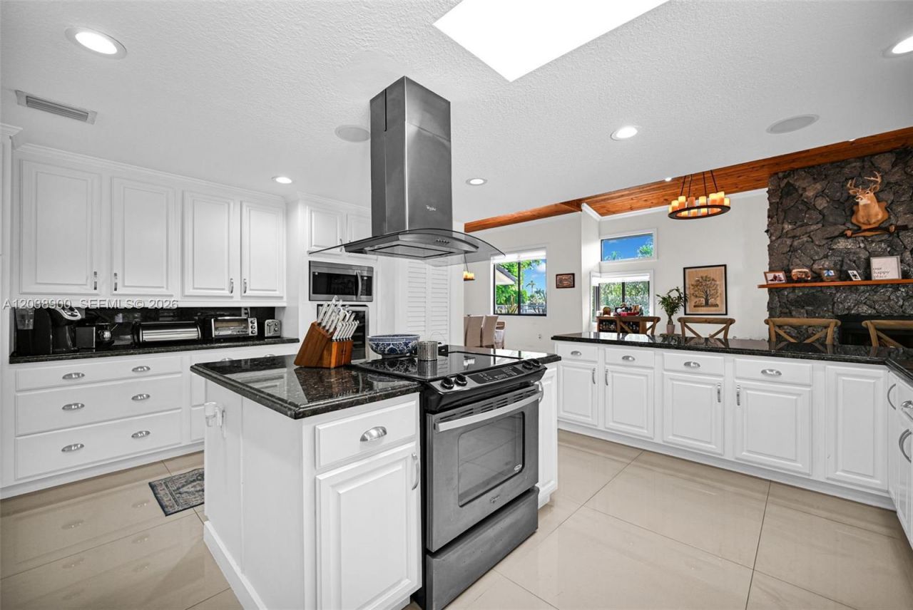 13800 SW 38th St , Miami, FL 33175 Photo