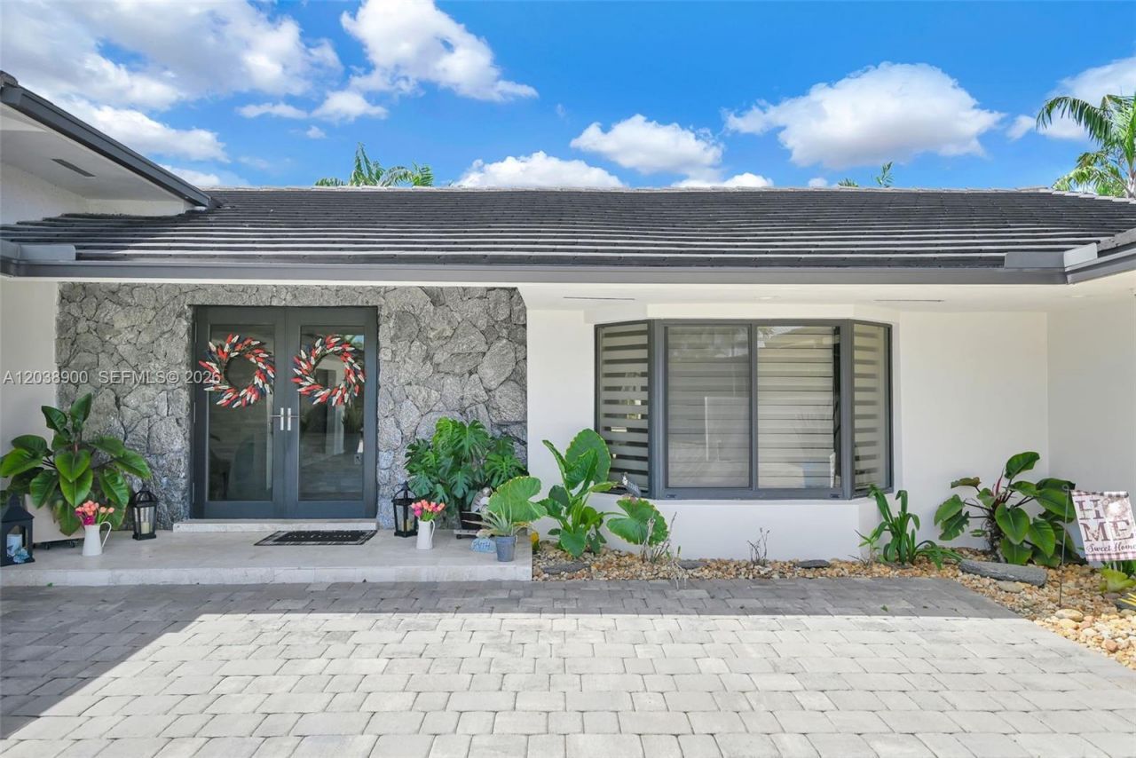 13800 SW 38th St , Miami, FL 33175 Photo