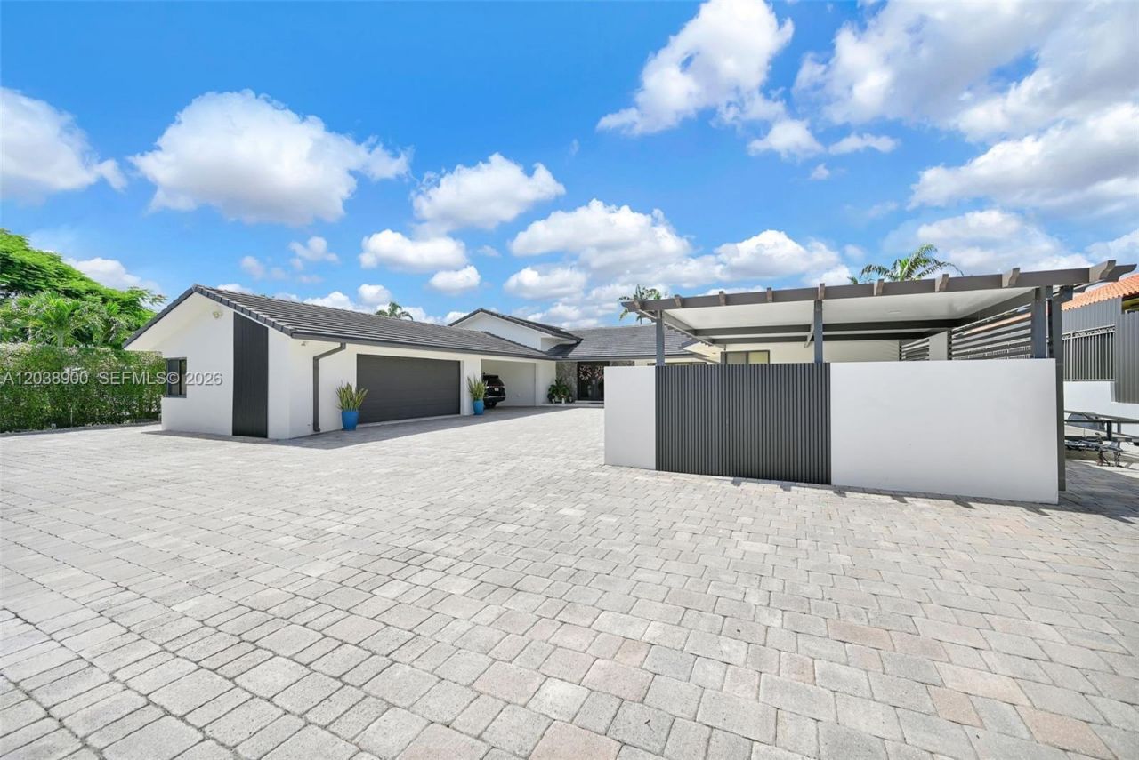 13800 SW 38th St , Miami, FL 33175 Photo