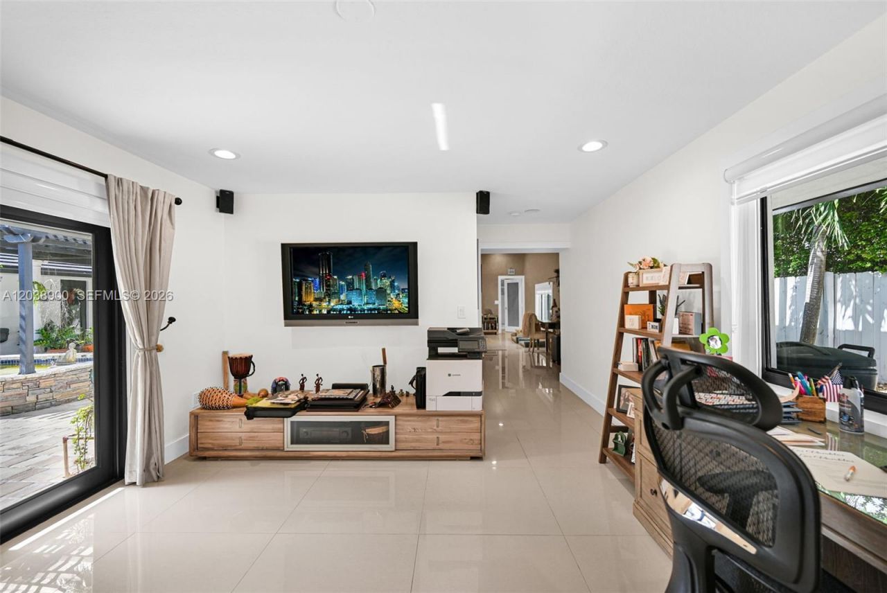 13800 SW 38th St , Miami, FL 33175 Photo