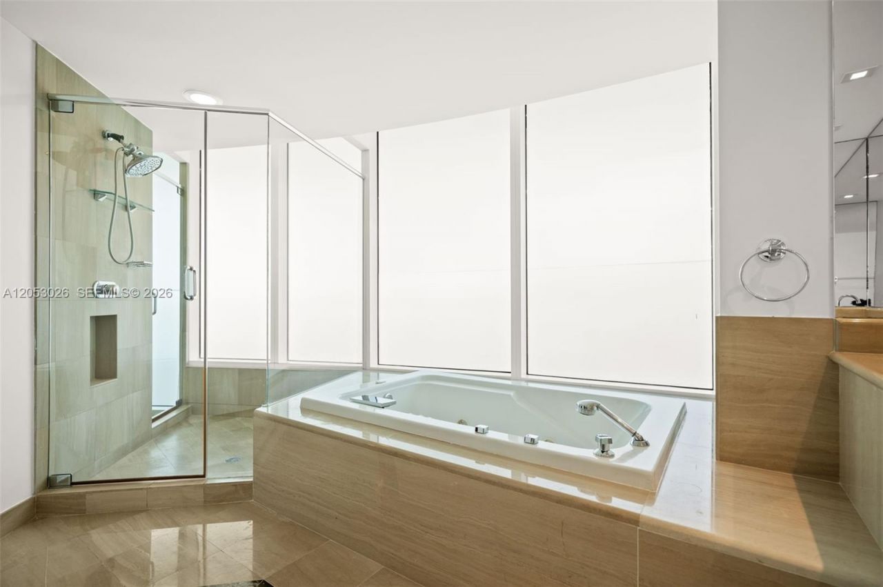 1643 Brickell Ave, Unit 702, Miami, FL 33129 Photo