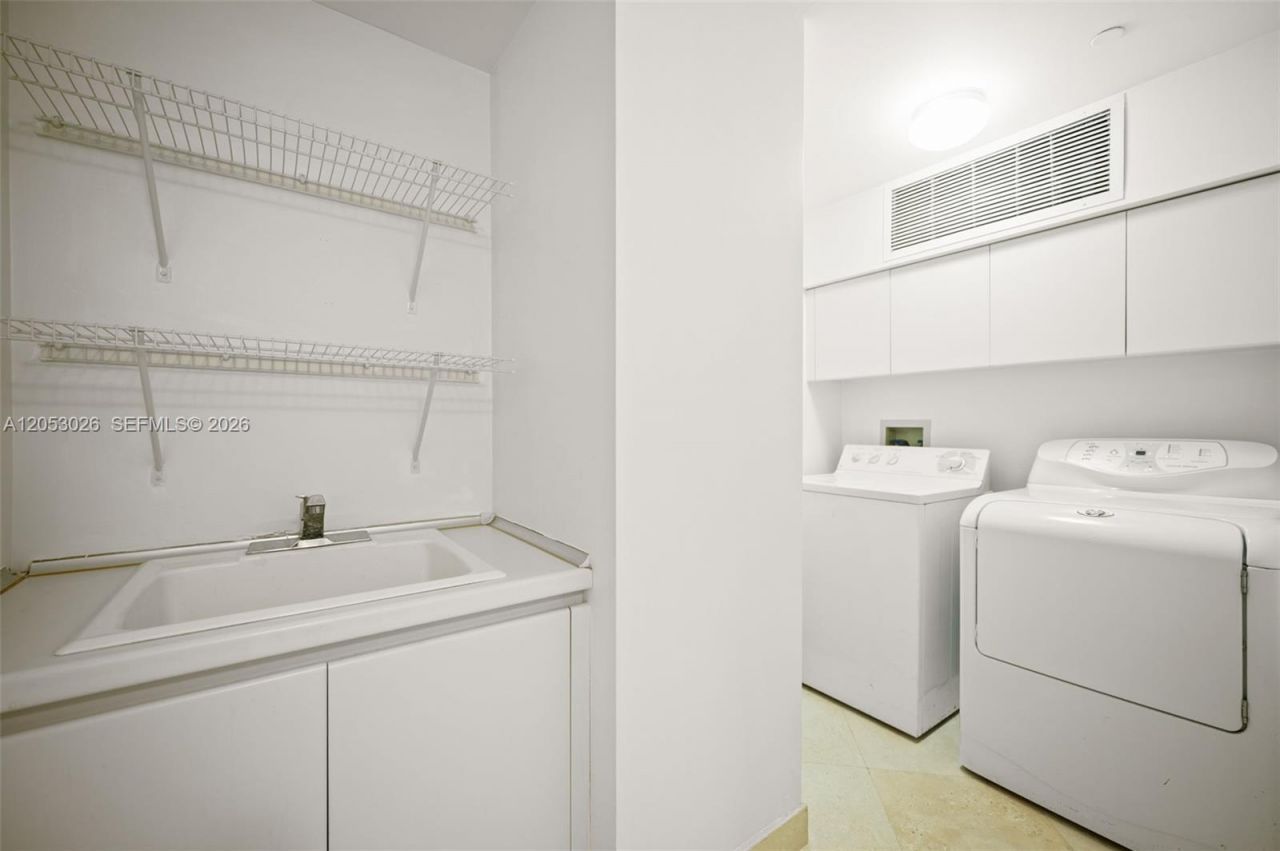 1643 Brickell Ave, Unit 702, Miami, FL 33129 Photo