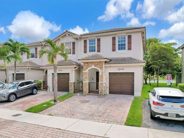 22019 SW 92nd Pl , Cutler Bay, FL 33190