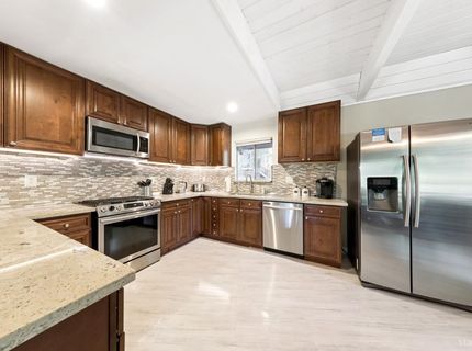 1567 Iroquois Circle, South Lake Tahoe, CA 96150 Photo