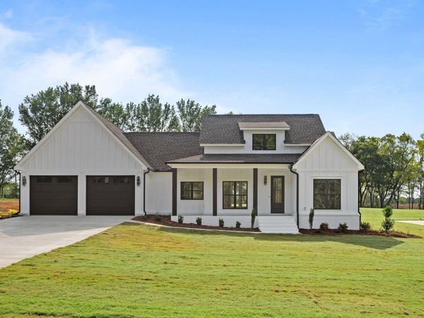 3826 Co Rd 61, Florence, AL 35634
