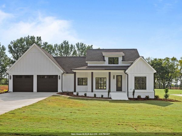 3826 Co Rd 61, Florence, AL 35634