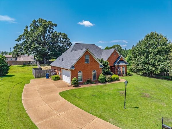 109 Cambridge Cove, Batesville, MS 38606