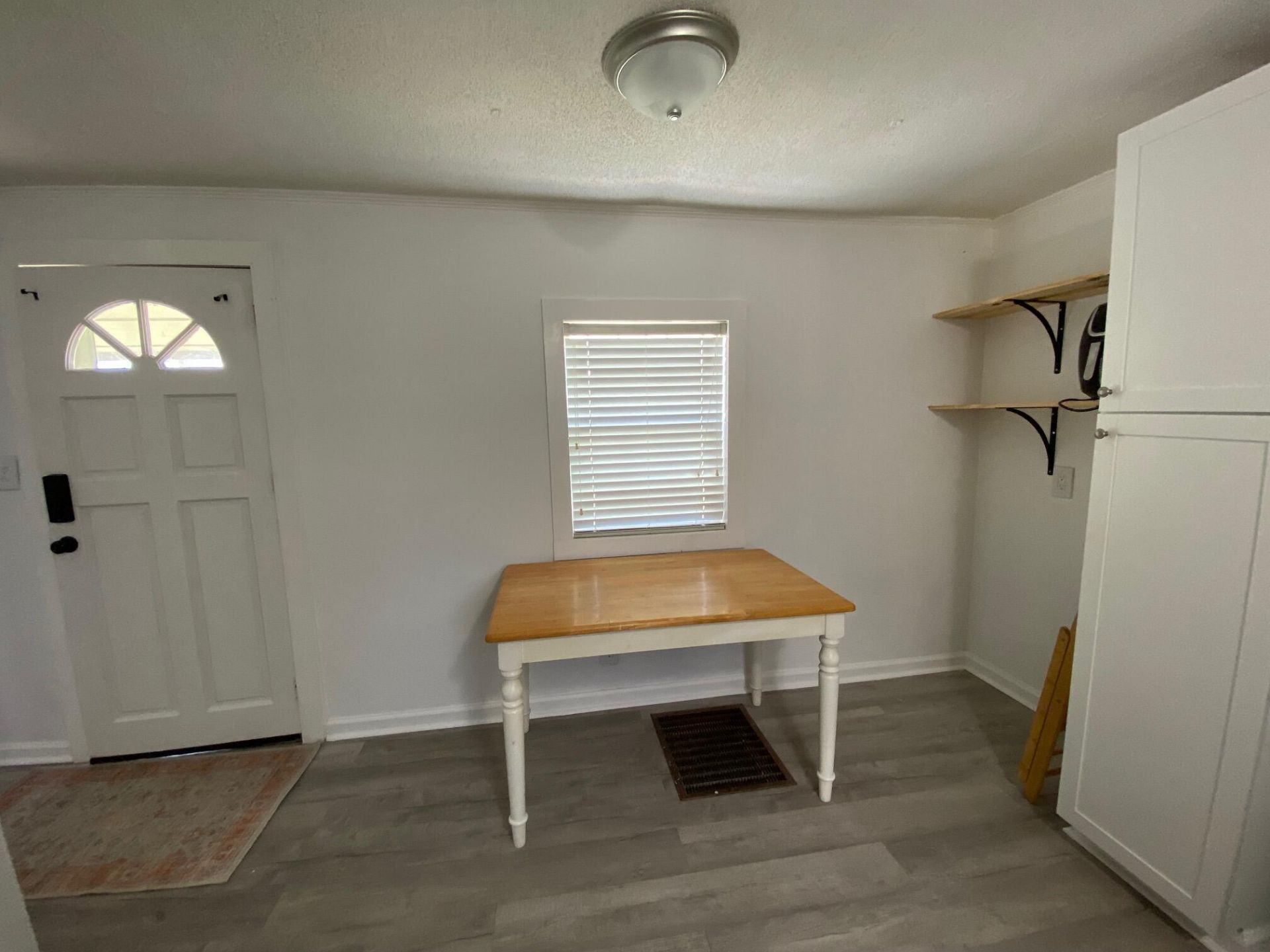 4606 Ninety 6 Road Photo 17