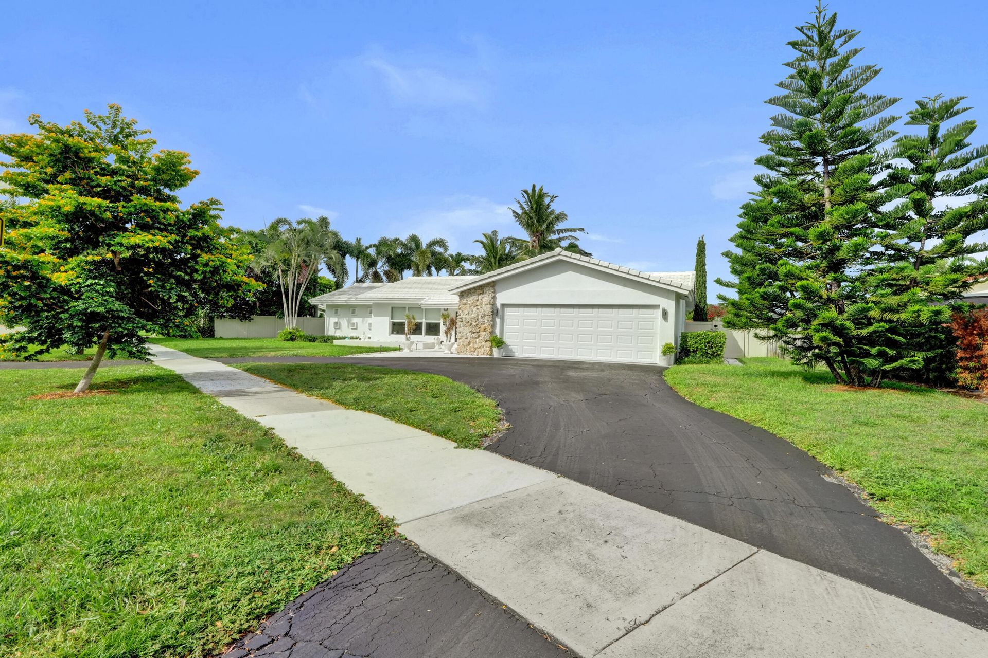 5311 NE 15th Avenue, Fort Lauderdale, FL 33334 Photo