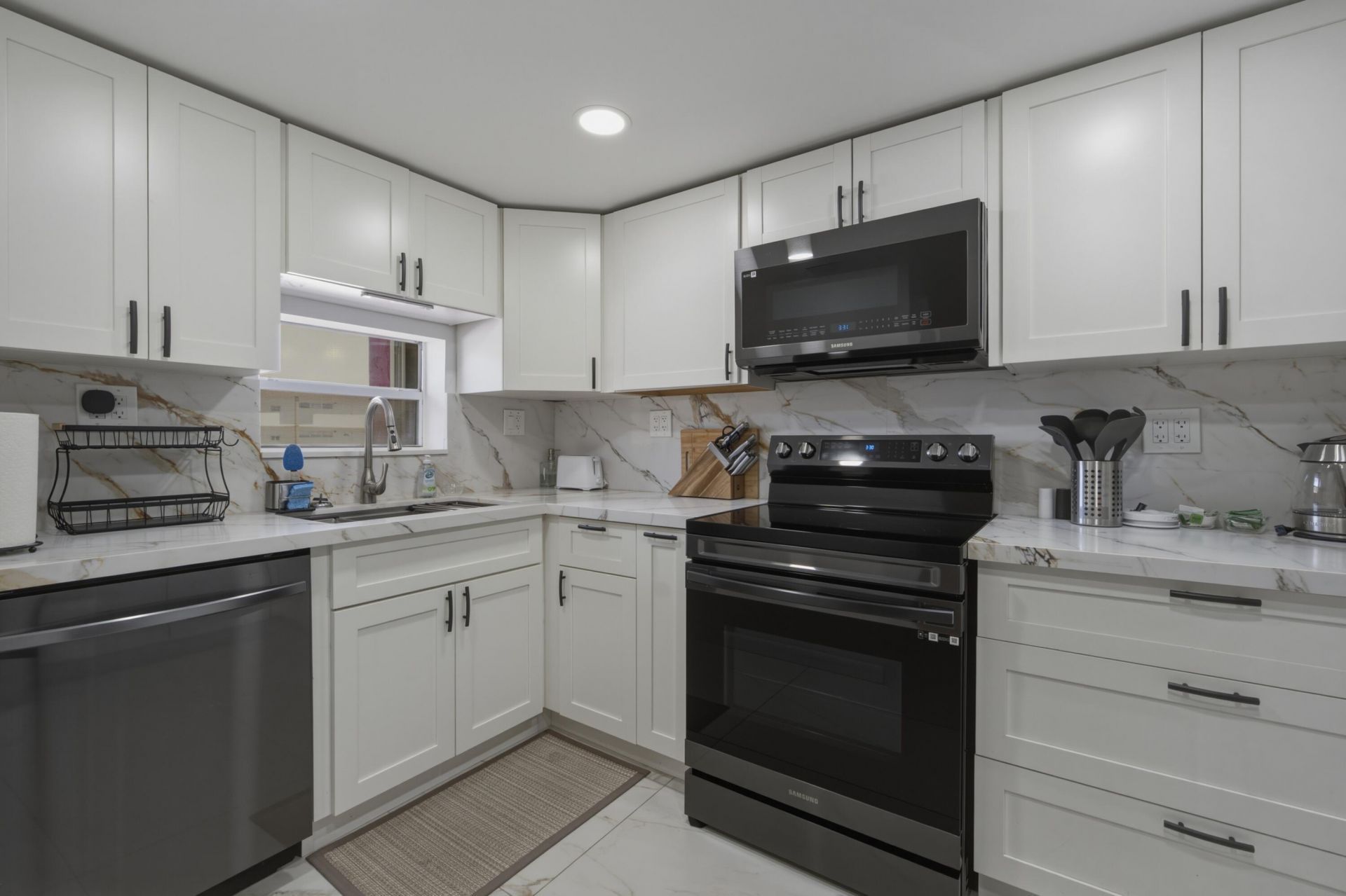 9823 S Hollybrook Lake Drive, Unit 206, Pembroke Pines, FL 33025 Photo