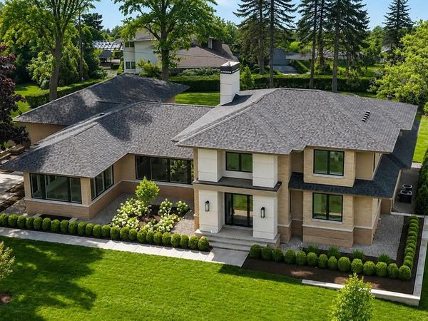 1465 Sodon Lake Drive, Bloomfield Hills, MI 48302