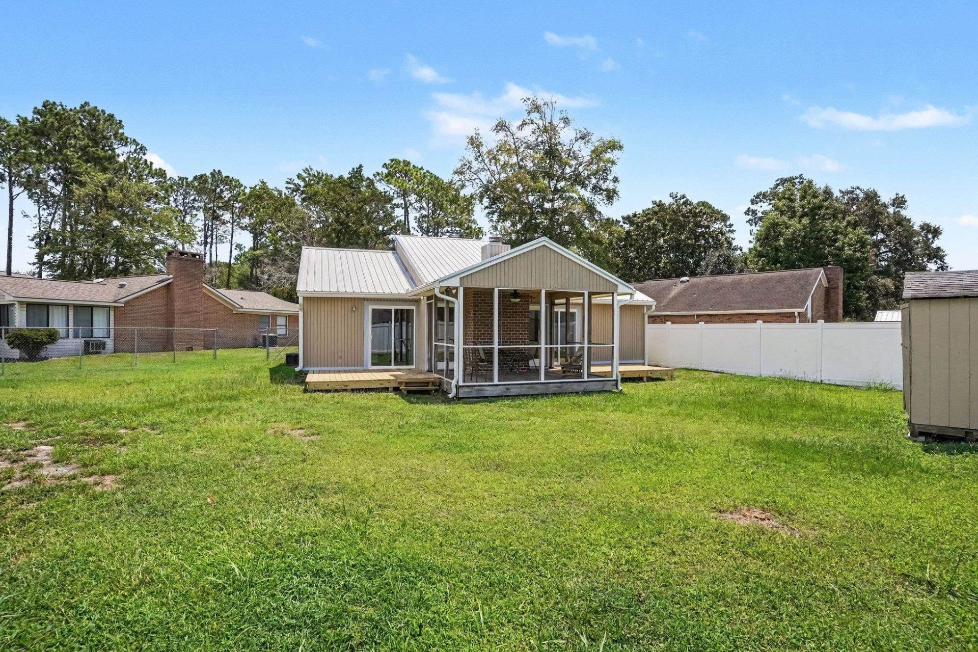 1057 Deer Run Ct.  Photo 27
