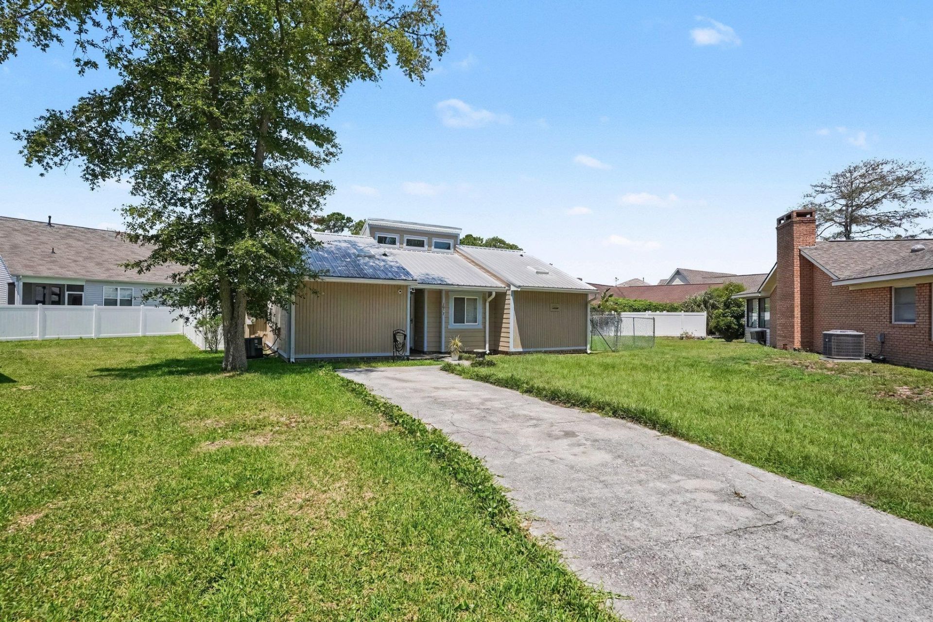 1057 Deer Run Ct. Photo 28